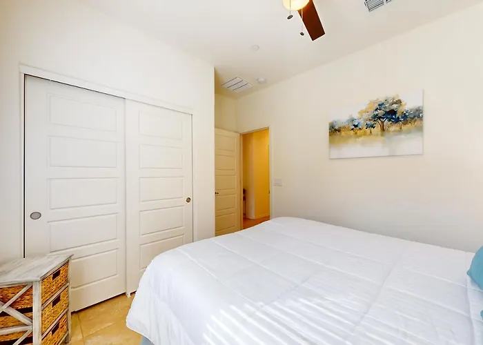 Golden Marigold Sanctuary Holiday home *