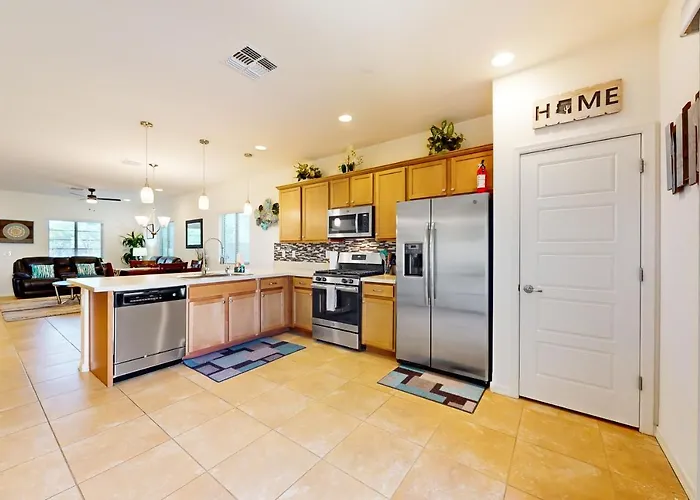 Golden Marigold Sanctuary Holiday home Buckeye